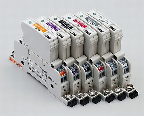 サンコーシヤ 通信用SPD ZP-H3 24V JKN