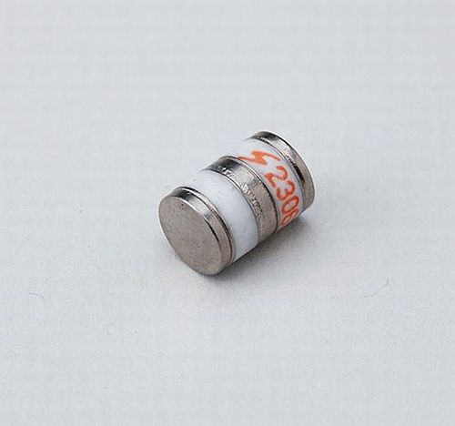 サンコーシヤ　アレスタ　Y06S-100A