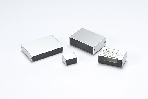 タカチ電機工業　アルミケース 薄型 YMシリーズ　YM12-2-8